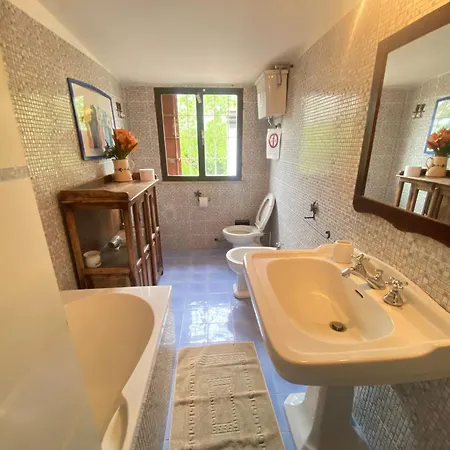 Villa Splendida Con Piscina *